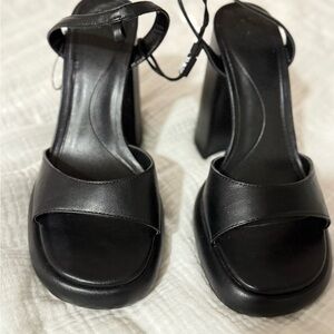 Elegant Black Women's Sandals
